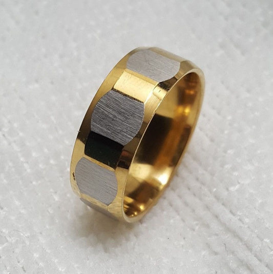 Elegant Tungsten 18k Gold Ring